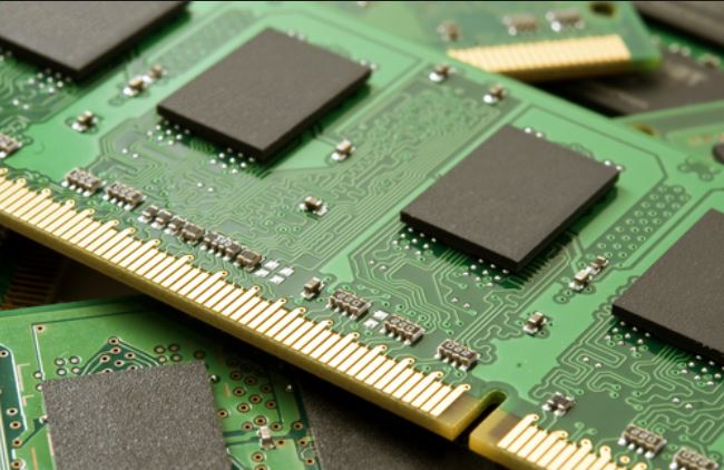 Samsung Decides to Ratchet Up Production of High-End DRAM