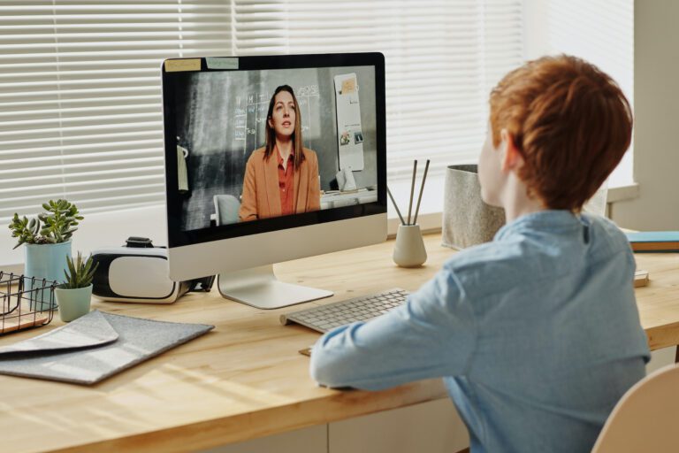 Distance.learning