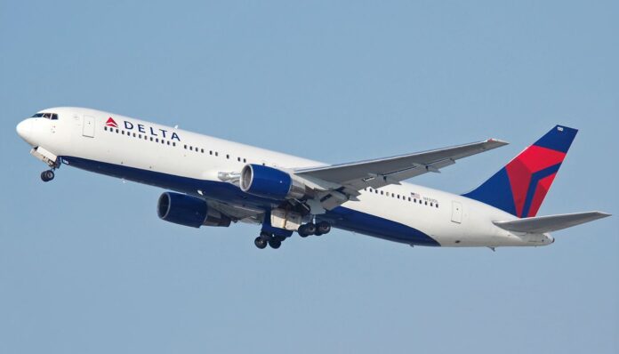 Boeing 767-332 Delta Airlines N130DL
