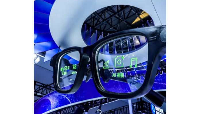 Alibaba introduces its Quark AI glasses.