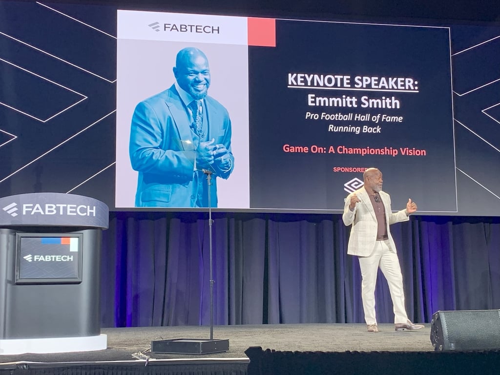 With AI Looming, NFL Legend Emmitt Smith Tells FABTECH Audience to Embrace Change