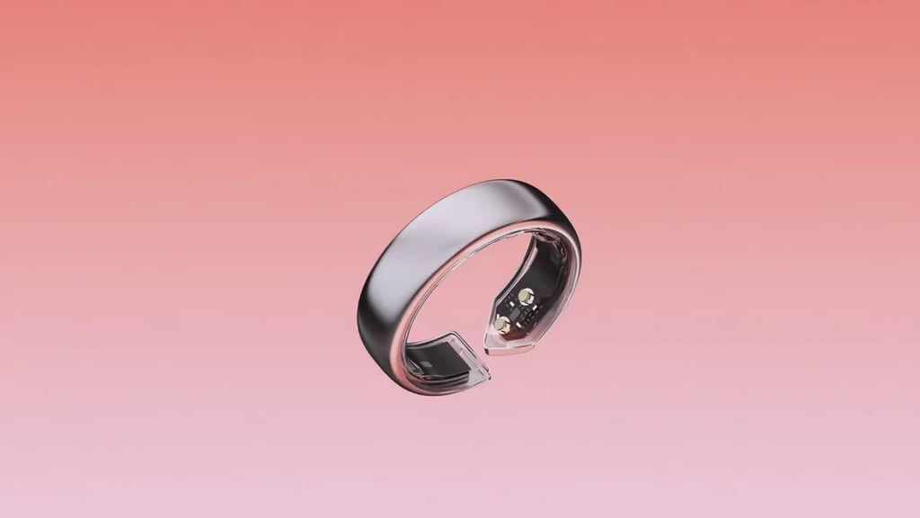 Evie Ring.